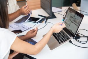 Implementando CSPM para Cumprir com Regulamentações de Proteção de Dados