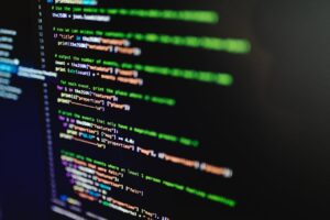 Identificação e Priorização de Vulnerabilidades em Infraestruturas de TI