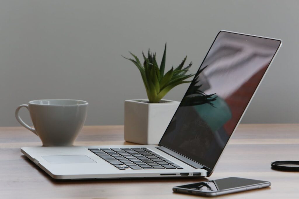 Entenda o DevSecOps: Garantia de Segurança no Ciclo de Desenvolvimento de Software 12 Entenda o DevSecOps: Garantia de Segurança no Ciclo de Desenvolvimento de Software